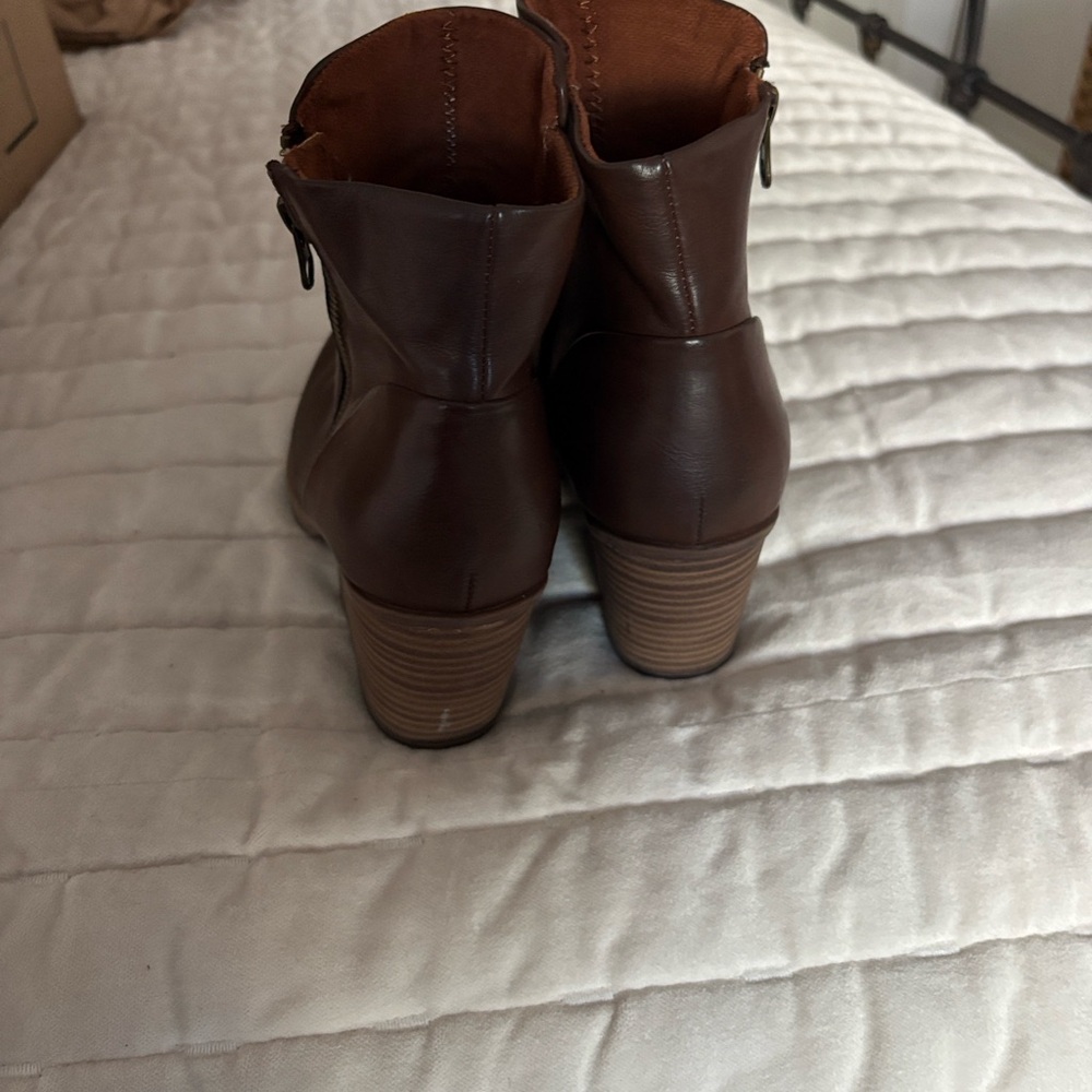 Korks Dark Brown Ankle Booties - Picture 4 of 6